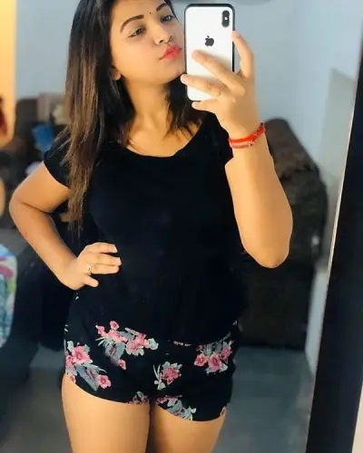 Chinhat Escorts
